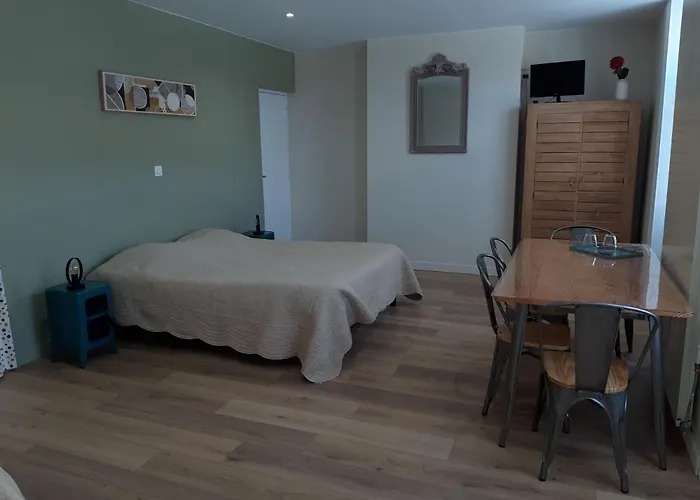 Couette-café La Cense Hebron